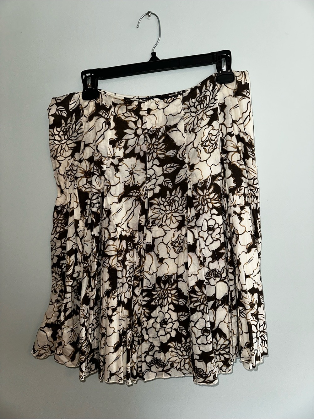 Ann Taylor Cream and Brown Floral Skater Skirt
